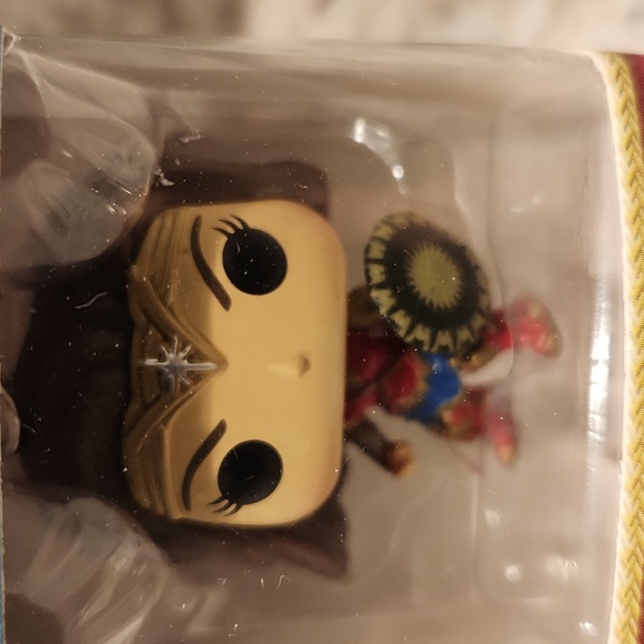 Funko Pocket Pop Keychain Wonder Woman - Picture 3 of 7